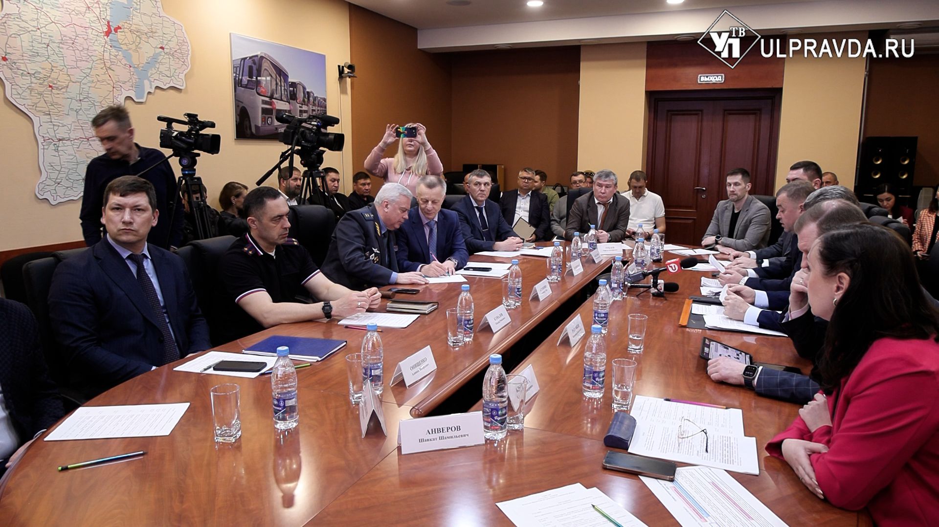 Дороги, автобусы, взлётная полоса. Как работает ульяновский минтранс