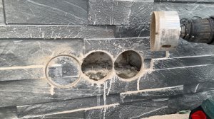 Как просверлить отверстие в керамограните, в плитке для розетки