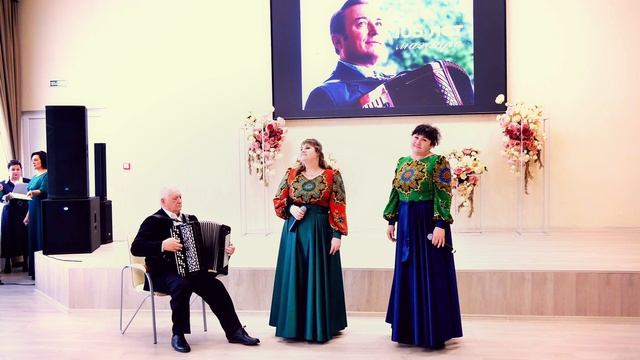 Песня "А где мне взять такую песню?". Поют Юлия Гажева и Полина Стельмах.