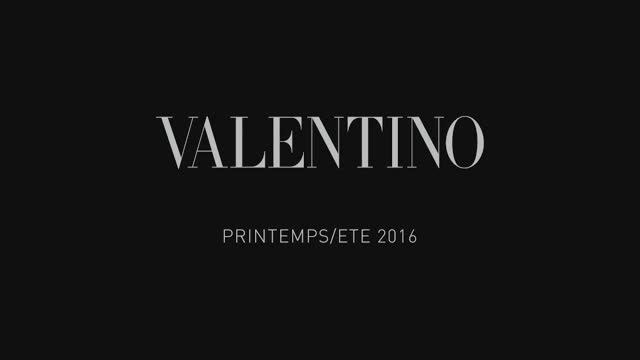 Показ женской коллекции Valentino весна-лето 2016 смотреть онлайн