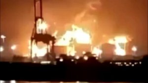 В Катаре загорелся завод с сжиженным газом