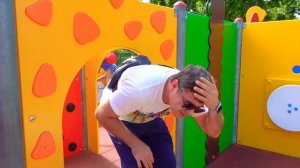 Настя и папа едут в путешествие