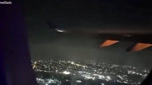 Самолёт загорелся спустя несколько секунд после взлёта в Бразилии. Перепуганные пассажиры стали ...