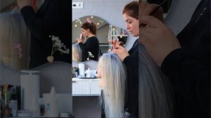 Работа с клиентом — один из ключевых элементов в профессии парикмахера