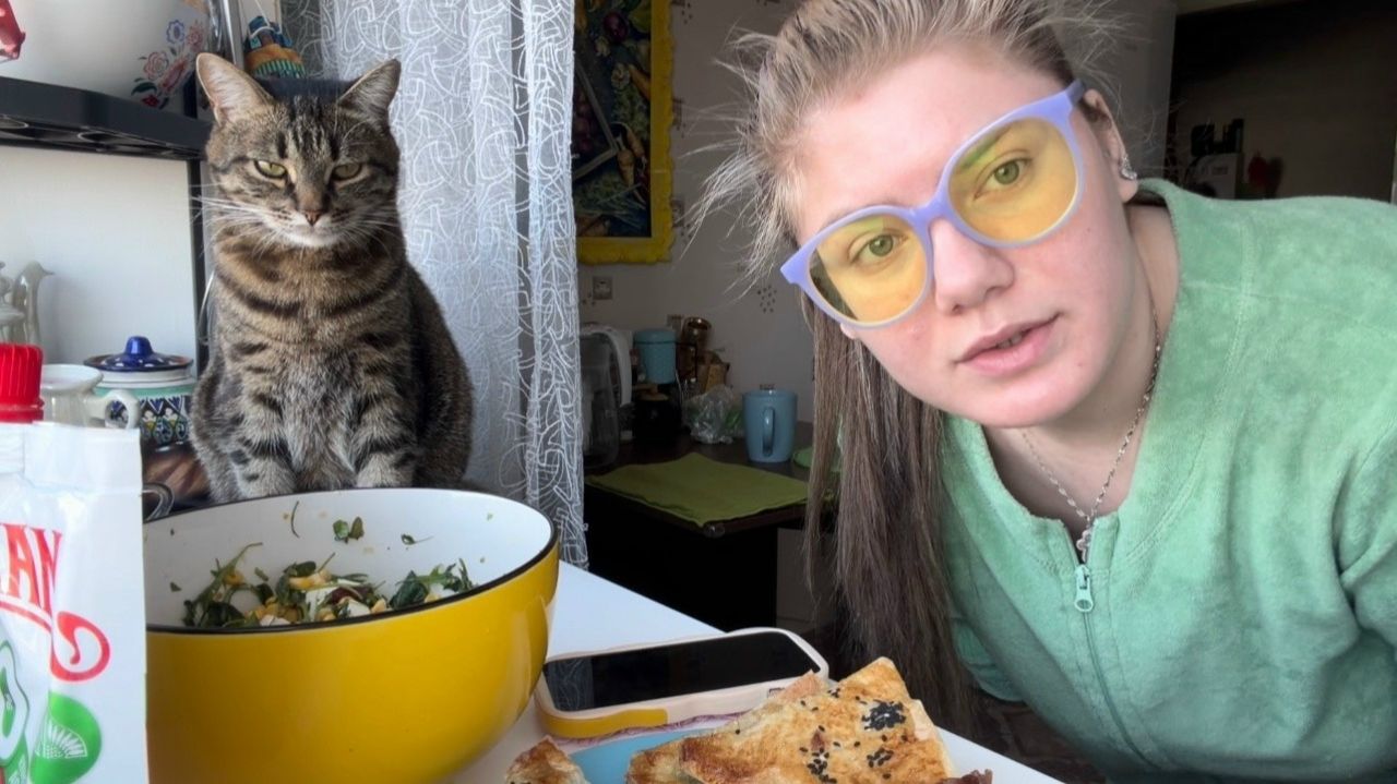 МУКБАНГ ОТЕКШЕЙ ЛЮБЫ ПЛОХА МНЕ