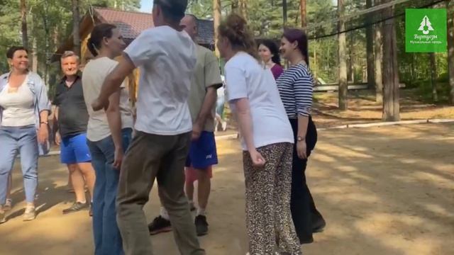 Мастер-класс по раскрепощению в музыкальном лагере для взрослых «Виртуозы»