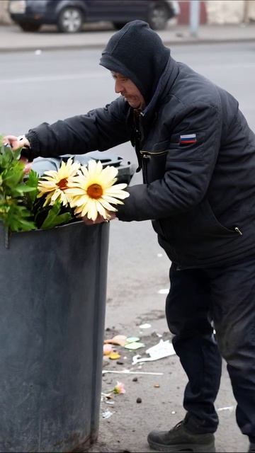 Жизнь на дне: забытые мечты и утраченные надежды #безработица #бездомные #социальнаяпроблема