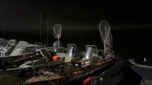 Спят усталые игрушки - лодки спят!