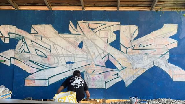 Как рисовать шрифты? Школа граффити. Тест Артон флюро и металлик-эффекты!