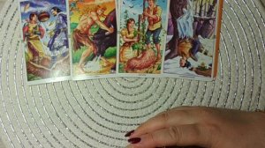 КАК НА САМОМ ДЕЛЕ ОТНОСИТСЯ К ВАМ ЧЕЛОВЕК? (НЕ ЛЮБОВНЫЙ РАСКЛАД) таро гадание