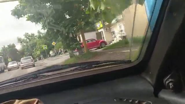 Komputersem едет из дома знакомить своего младшего брата с детским садом [get.gt] смотреть онлайн