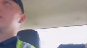 В Харькове девушку остановил патруль за превышение скорости, но выяснилось, что она в розыске у ТЦК.