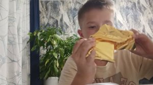 Пробую еду и оцениваю по балам.