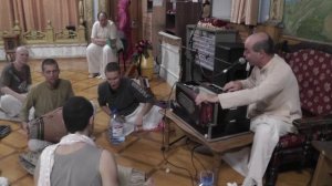 2014.01.15.  ЕМ Адираса прабху Киртан 1. Новороссийск.