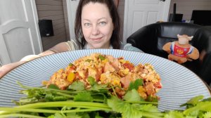 Мукбанг Шакшука на завтрак, хлебцы с сыром и кофе.