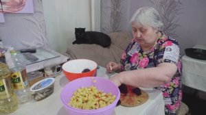 Так вкусно готовит только эта пенсионерка Винегрет с килькой и не только ПОДВАЛ ИЛЬИЧА вкусная еда