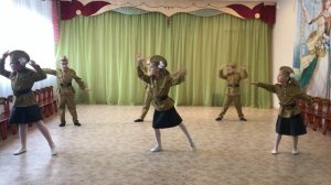 Танец "Защитники Отечества" Поппури