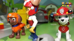 Видео для детей с игрушками Щенячий Патруль - Крепыш попал в западню! Мультики про машинки и поезда.