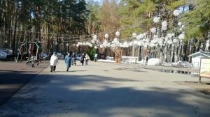 Я иду искать Алёшку, чтоб с ним поиграть немножко