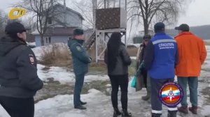 СОТРУДНИКИ МЧС ЖЕЛЕЗНОГОРСКА ПРОВЕЛИ ПРЕДУПРЕДИТЕЛЬНЫЙ РЕЙД НА ЖЕЛЕЗНОГОРСКОМ ОЗЕРЕ