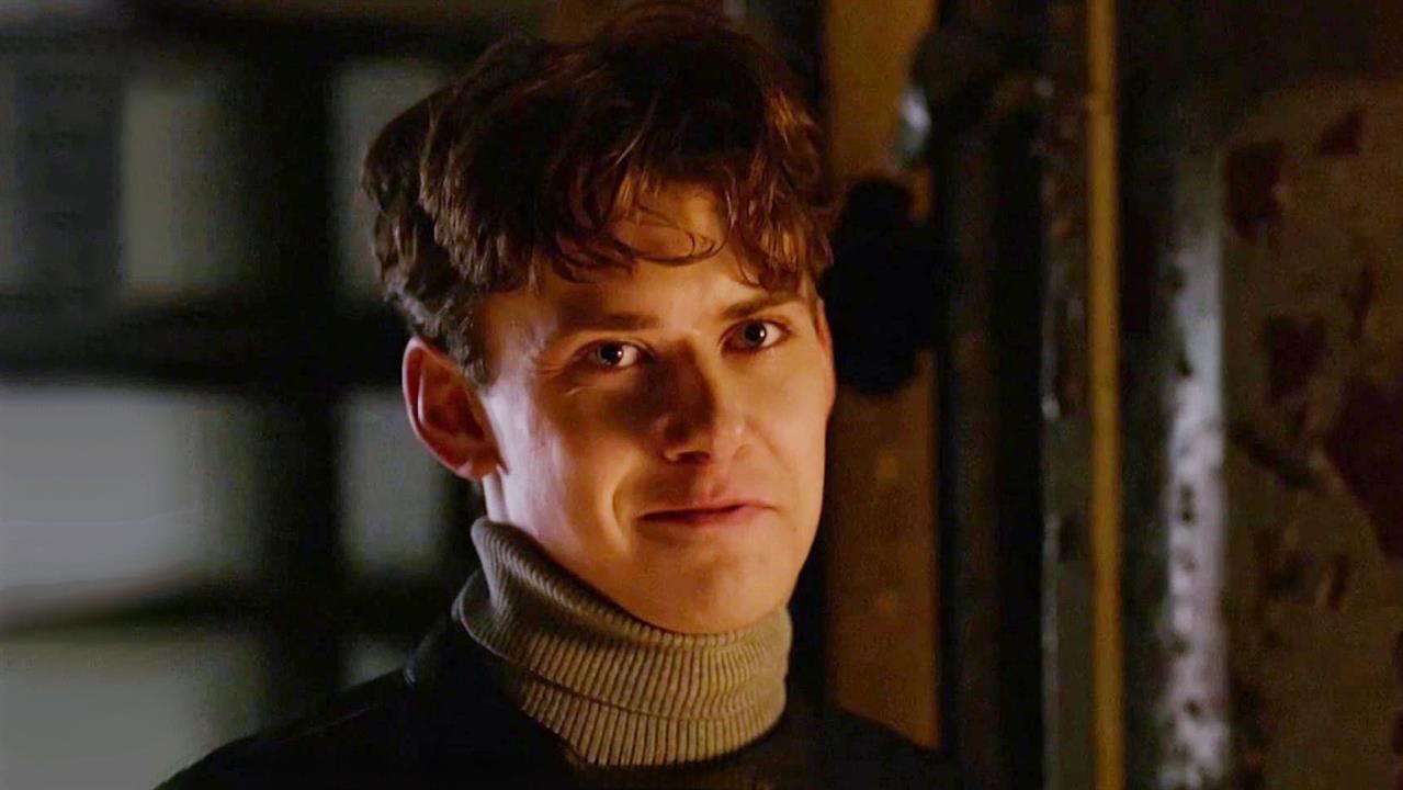 Схемы вербовки молодежи и примеры разоблачения агентов: в Донецке прошла премьера сериала 