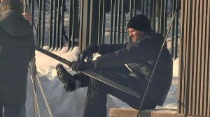 ФСБ показала кадры с сотрудниками британского посольства на разведзадании.