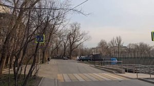 Алматы. Прогулка по 1-му микрорайону от ул. Жубанова до пр. Улугбека Family Park