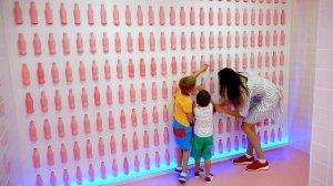 Влад и Никита в замке с гигантскими сладостями