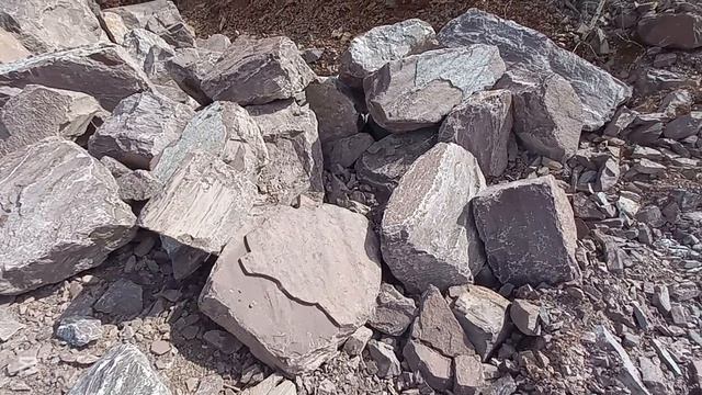 Лемезит ландшафтные валуны красные (1)