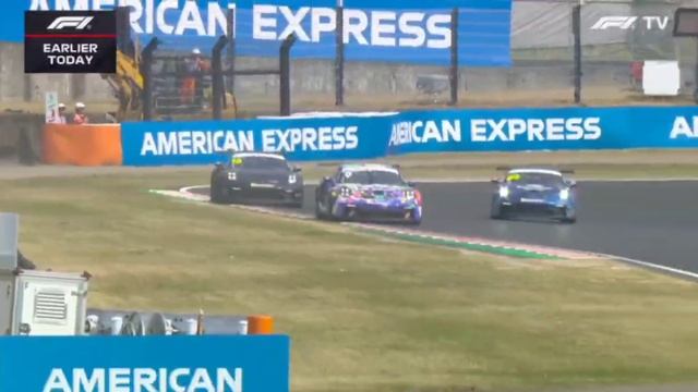 Авария на гонке Porsche Carrera Cup в Японии 2026