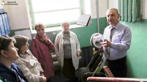 Коммивояжёр впаривает девушкам озонатор (Ютуб 2018)