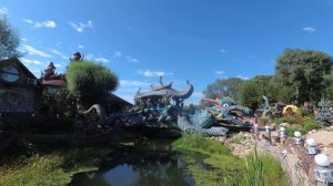 дорожки на  даче  из  арт бетона что  стало пять  лет  спустя страна Вихляндия.