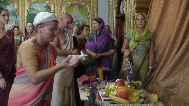 2014.09.02 Радхаштами. Абхишека. Киртан. Нрисимха пранама.