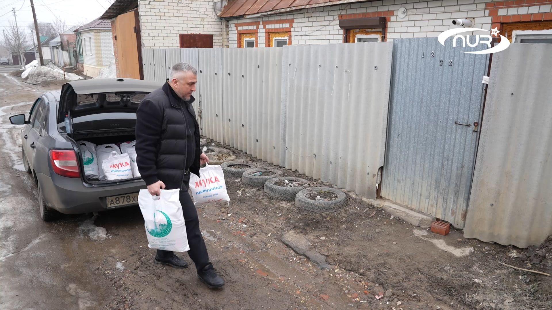 Мусульмане не ждут! Развезли продукты!