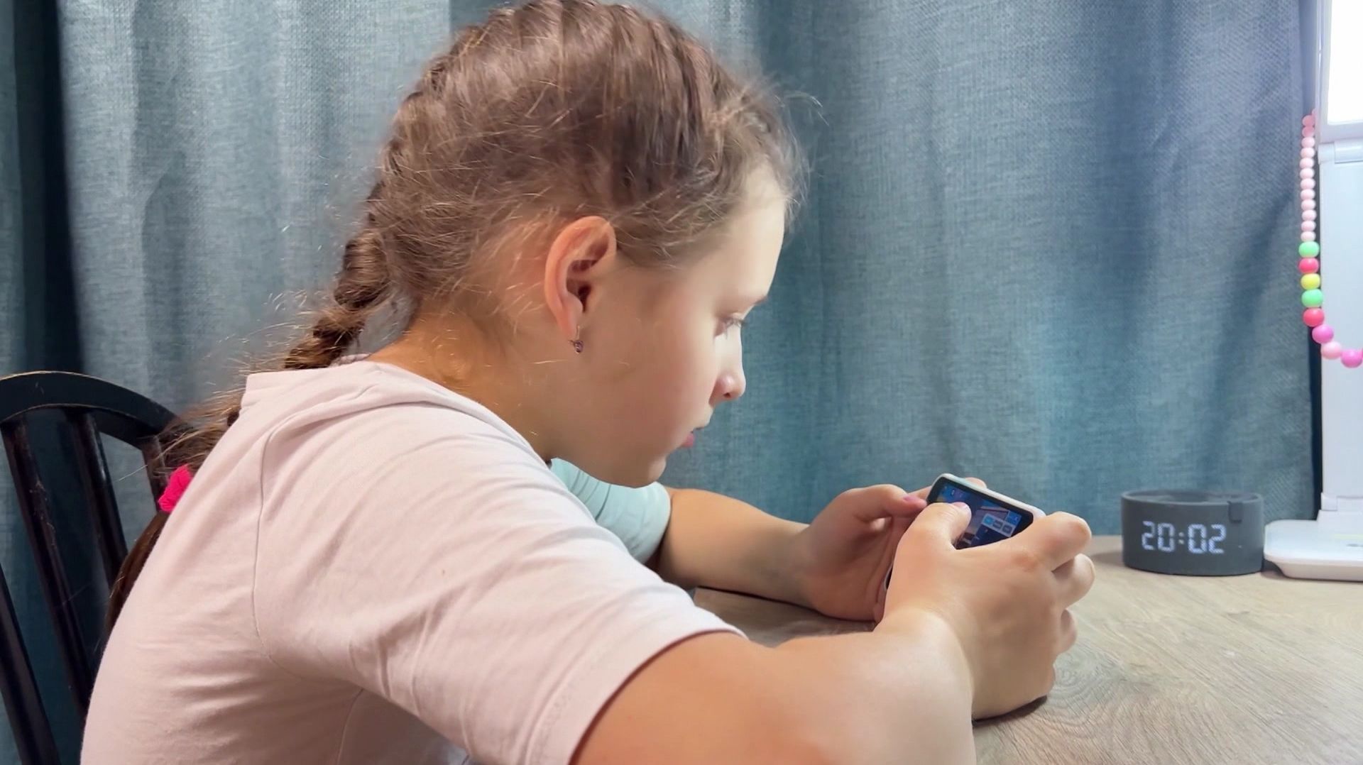 Ребёнок и гаджеты: правила безопасного использования