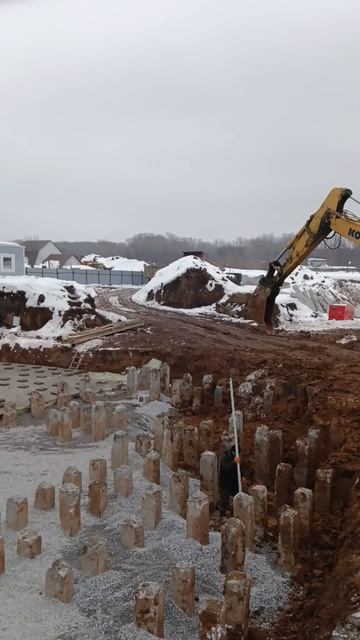 Странный фундамент ЖК Новела