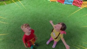 Влад и Ники. Дети заказывают еду за $1 доллар — Весёлая история для детей