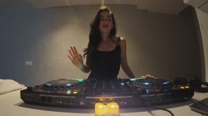 DJ SOFIA - MELODIC TECHNO & FUTURE RAVE - SOFIA'S NIGHT #14 (Anyma, David Guetta, Morten)