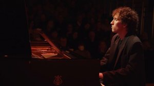 Карина Бáрас. «Отзвуки»