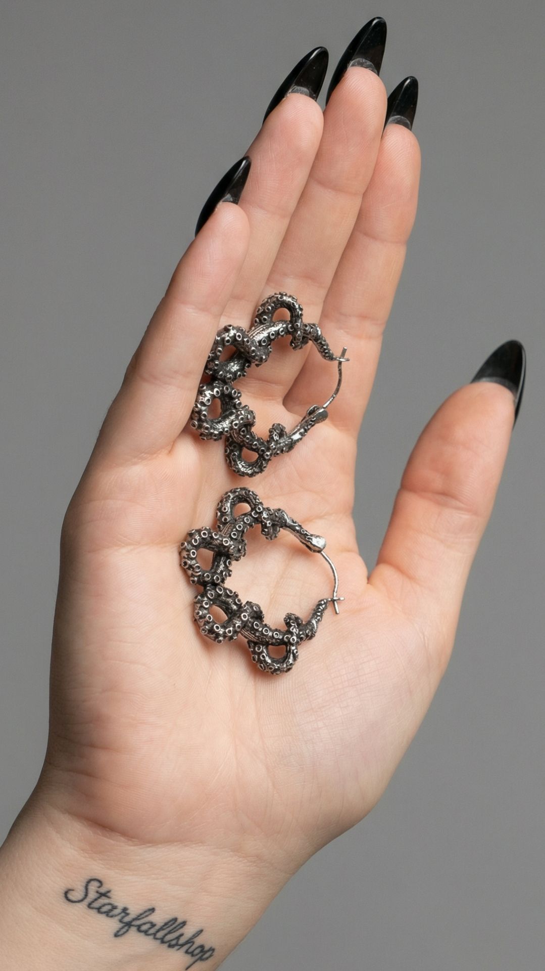 Серьги-булавки "Коварные объятия осьминога" от StarfallShop