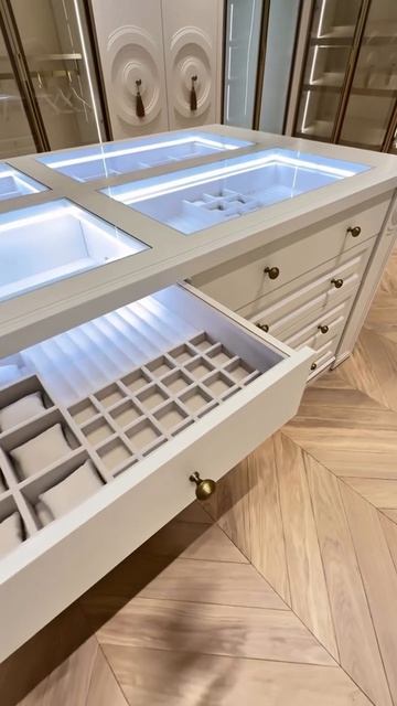 Наша авторская мебель — это искусство!