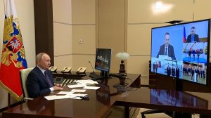 Путин объявил о запуске беспилотных грузовиков на трассе М-12 "Восток".