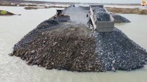 Строительство, дорога на озере , обзор