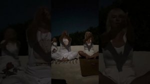 Gobinday Mukanday Udaaray Apaaray Hareeang Kareeang Nirnaamay Akaamay