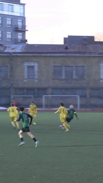 Гол с Зимнего Чемпионата Петербурга. #футбол #football #fcsolaris #фксолярис #гол #забитьгол