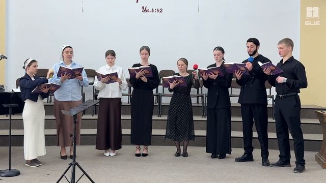 Он воскрес и теперь переливами | Хор