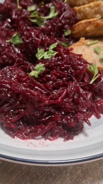 Идея ужина-Икра из свёклы и куриные котлеты