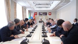 В Махачкале и пригородах остаются подтопленными улицы