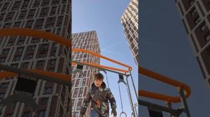 показываю двор