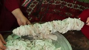 Приготовление Кокореша в горах.